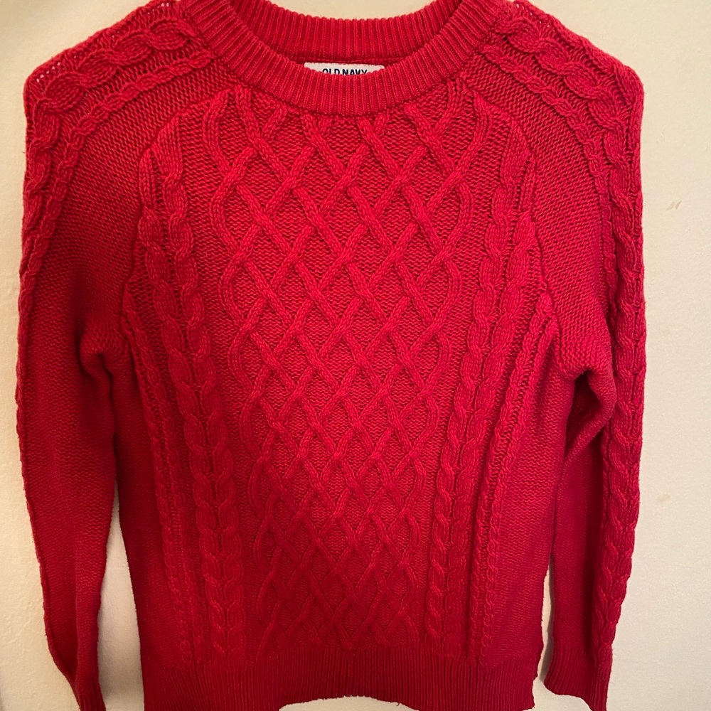 Old Navy cable knit sweater